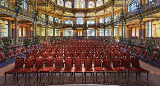 theatersaal_01-nik-schoelzel_c_0