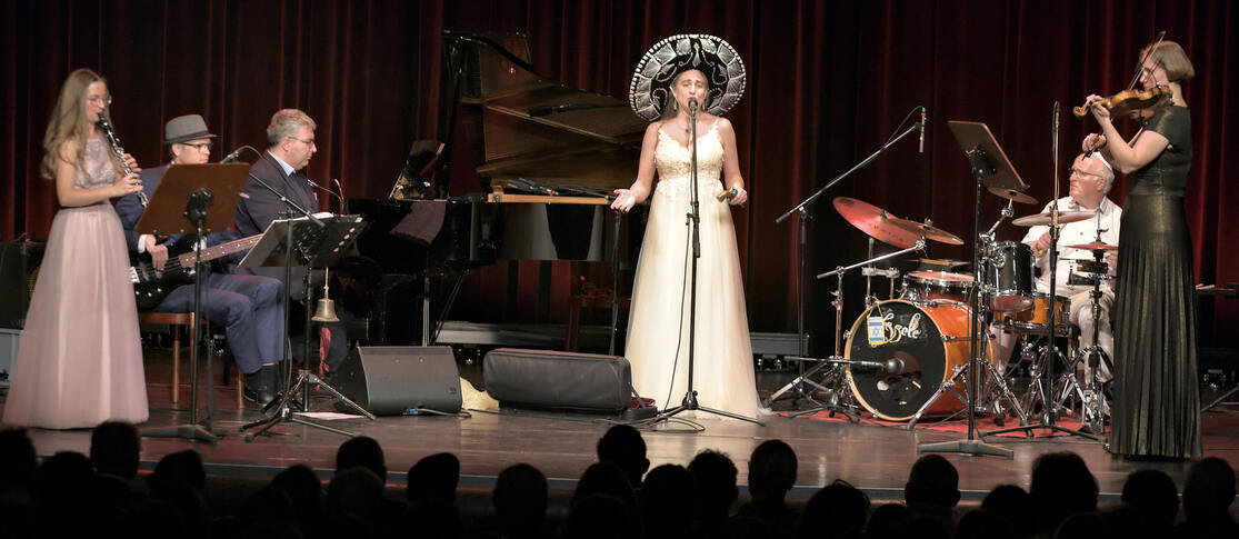 Augsburger Allgemeine: "Sie proben für einen Abend zwischen Klezmer und Andacht"